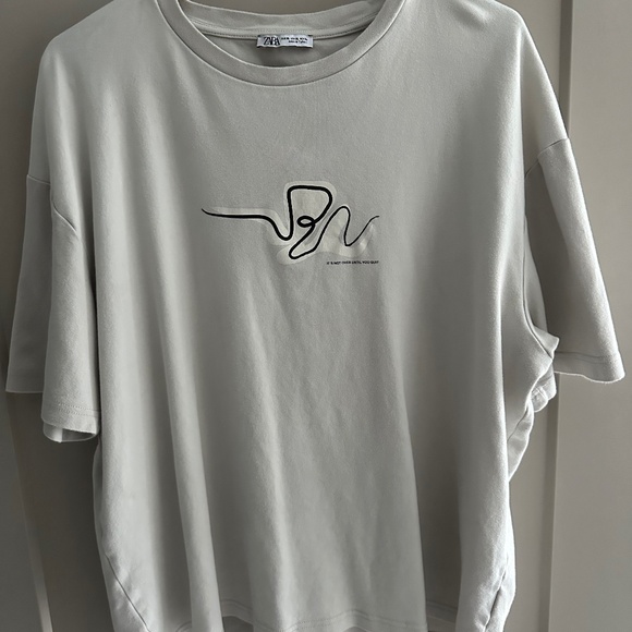 Zara Tee Shirt - Picture 1 of 3